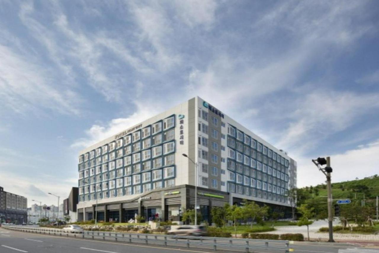 Yeosu Hotel First City Exterior photo