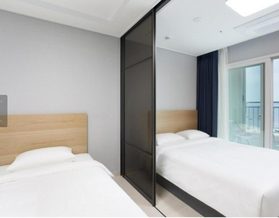Yeosu Hotel First City Exterior photo