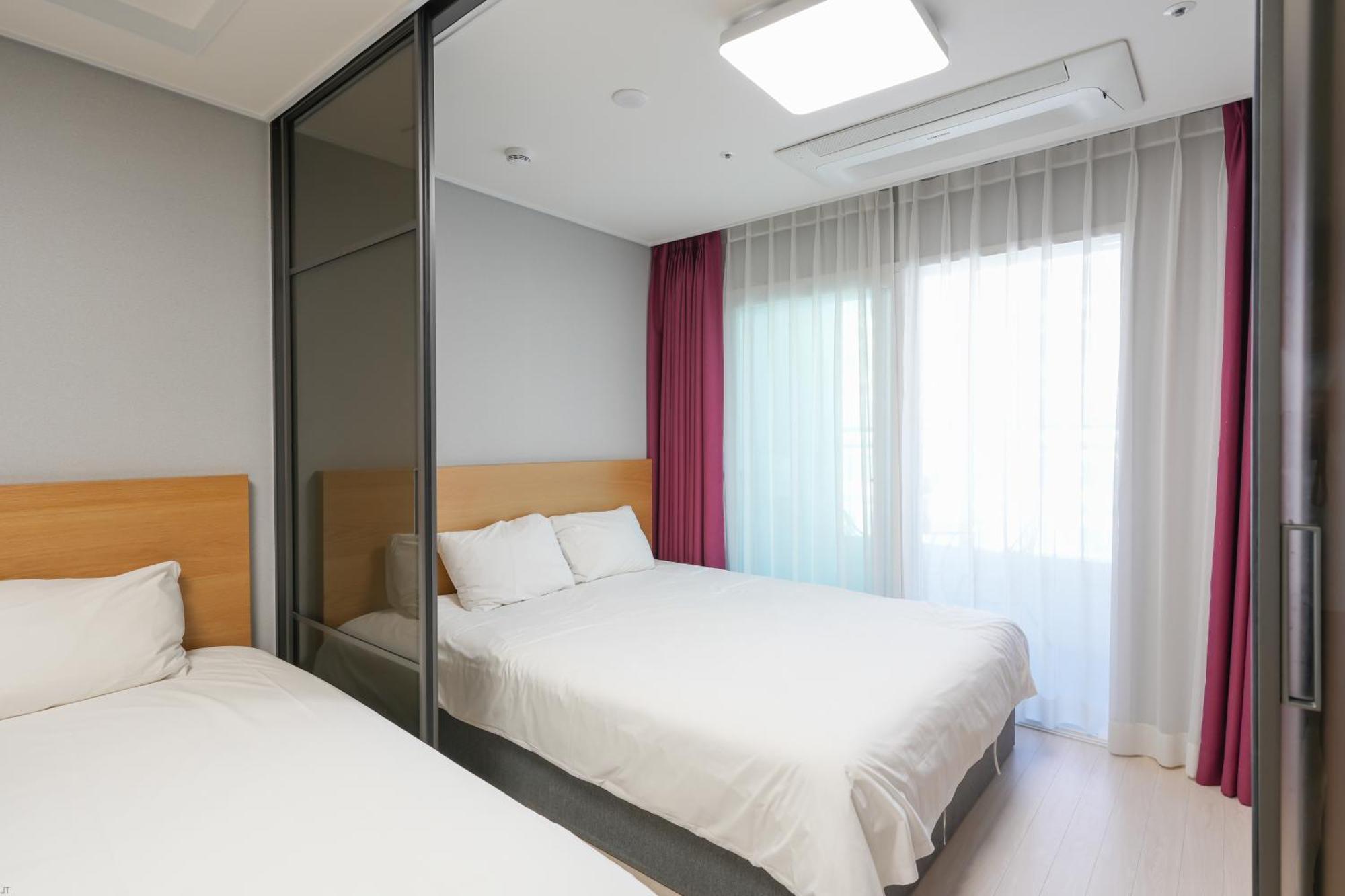 Yeosu Hotel First City Exterior photo